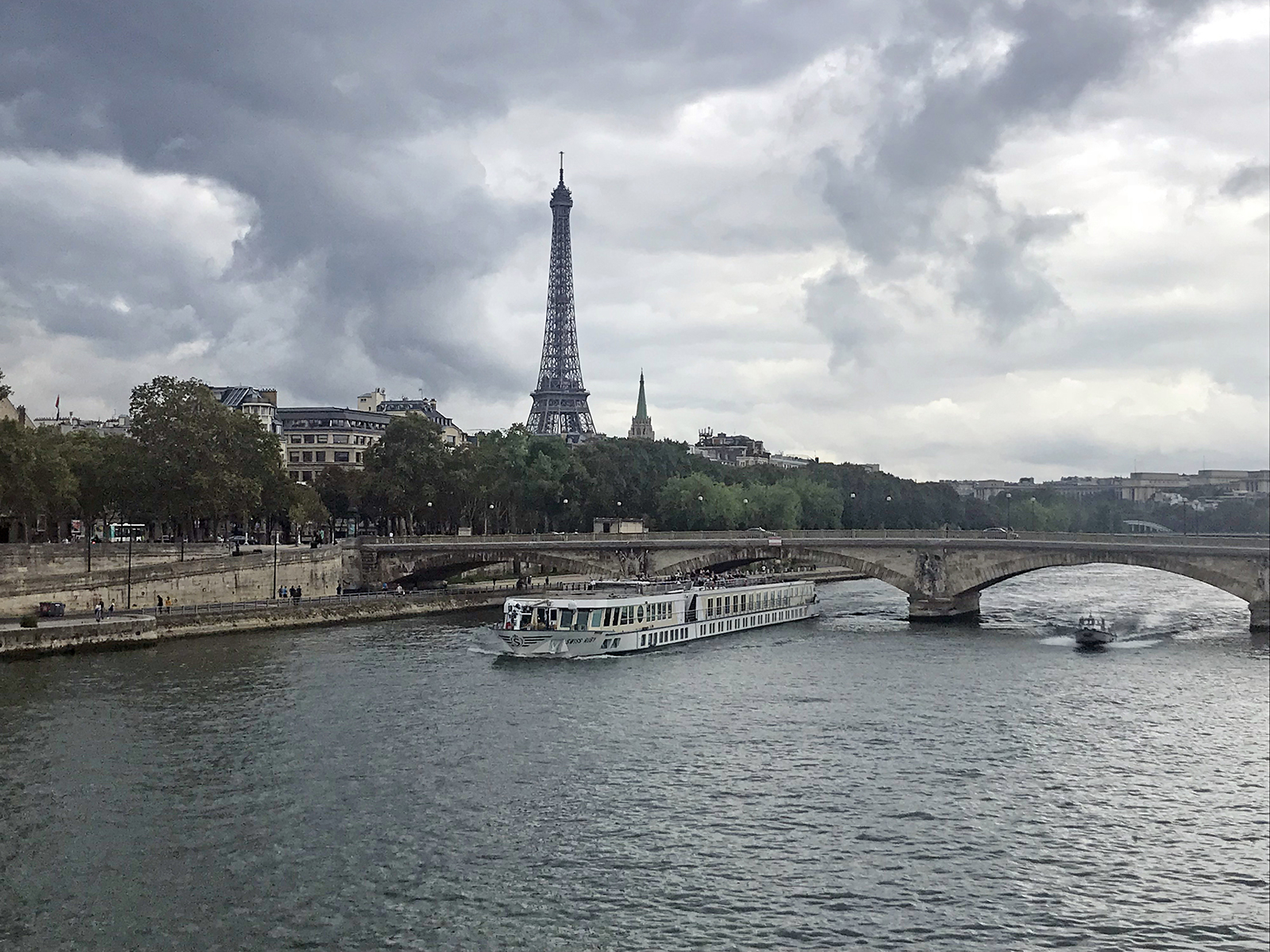 Eiffelturm im Blick: 11 Orte in Paris, an denen man die schönste Aussicht auf den Eiffelturm hat
