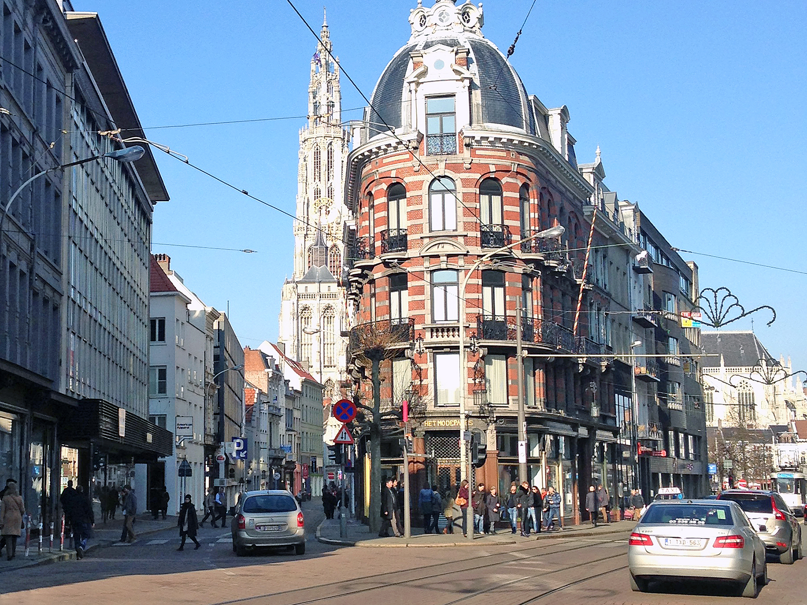 Flandern für Fortgeschrittene: Antwerpen zwischen Fashionweek und Rotlichtviertel