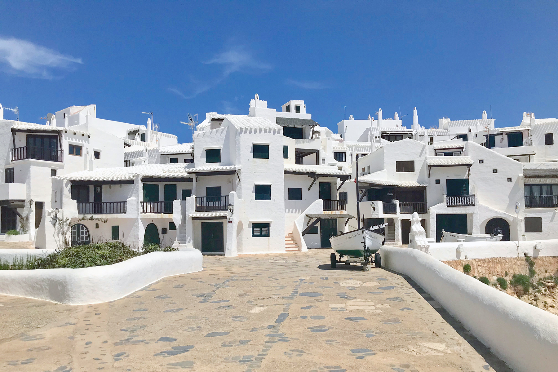 Menorca statt Mallorca: 15 Highlights, die man im Urlaub auf Menorca erleben muss