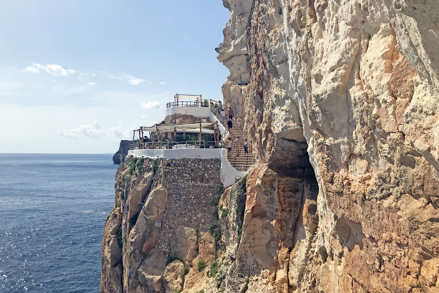 Menorca statt Mallorca: 15 Highlights, die man im Urlaub auf Menorca erleben muss