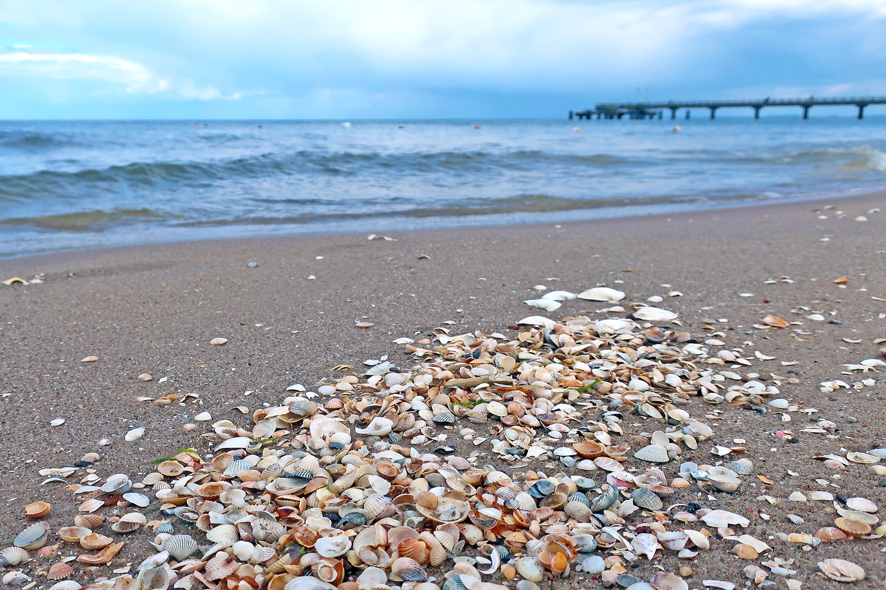 Bernsteinbäder Usedom: Wo die Ostsee schäumt und der Bernstein schwimmt