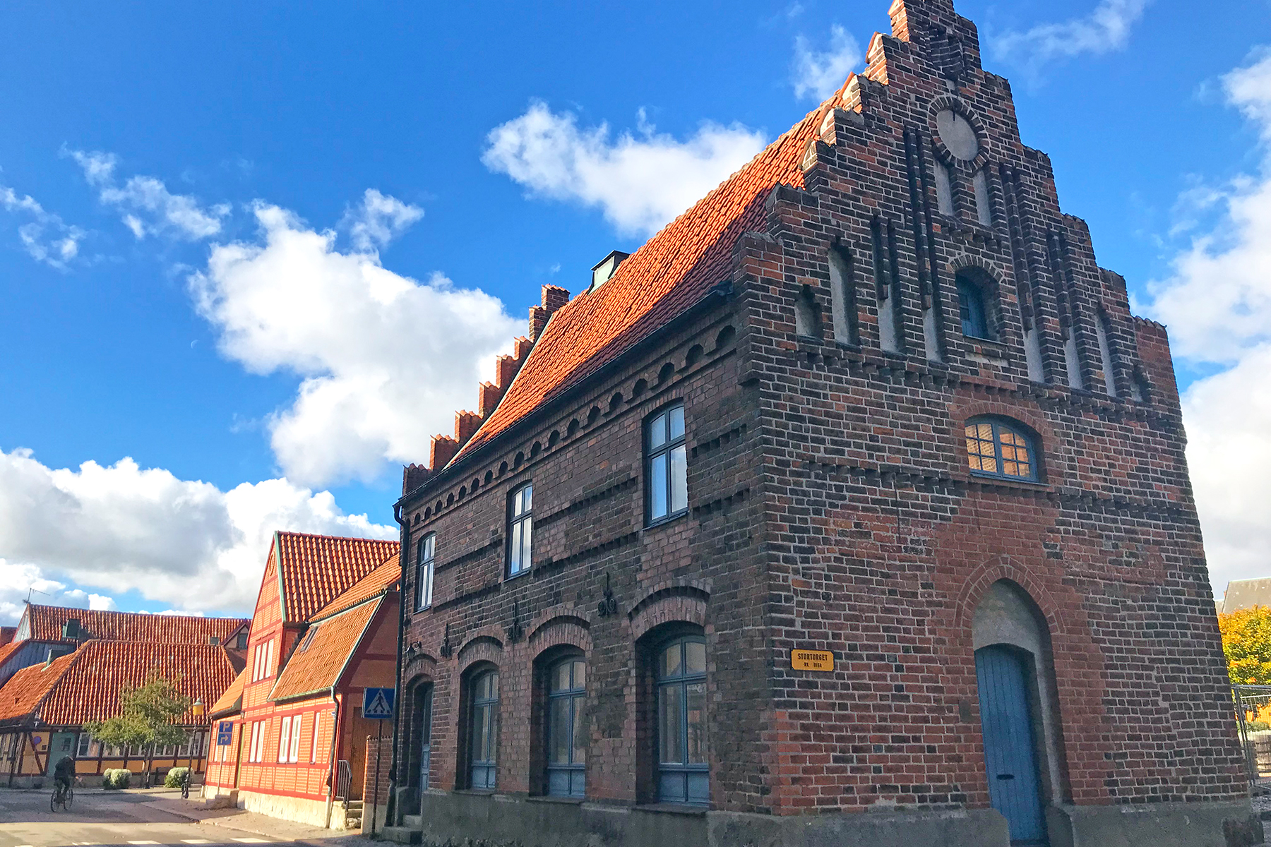 Wallander-Drehorte in Südschweden: 15 Orte in Ystad, an denen man Wallander begegnet