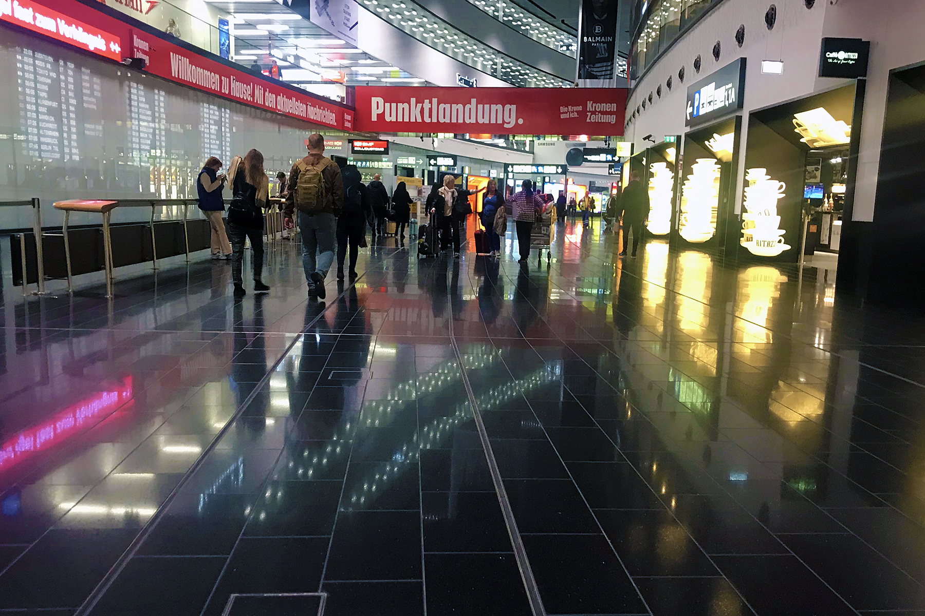 Spar-Tipps Flughafen Wien: 6 Tricks, um am Flughafen Wien Geld zu sparen