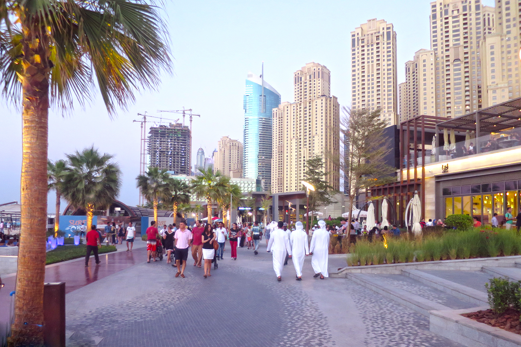 Dubai, Stadt der Superlative: Großspurige Glitzerwelt im Sand