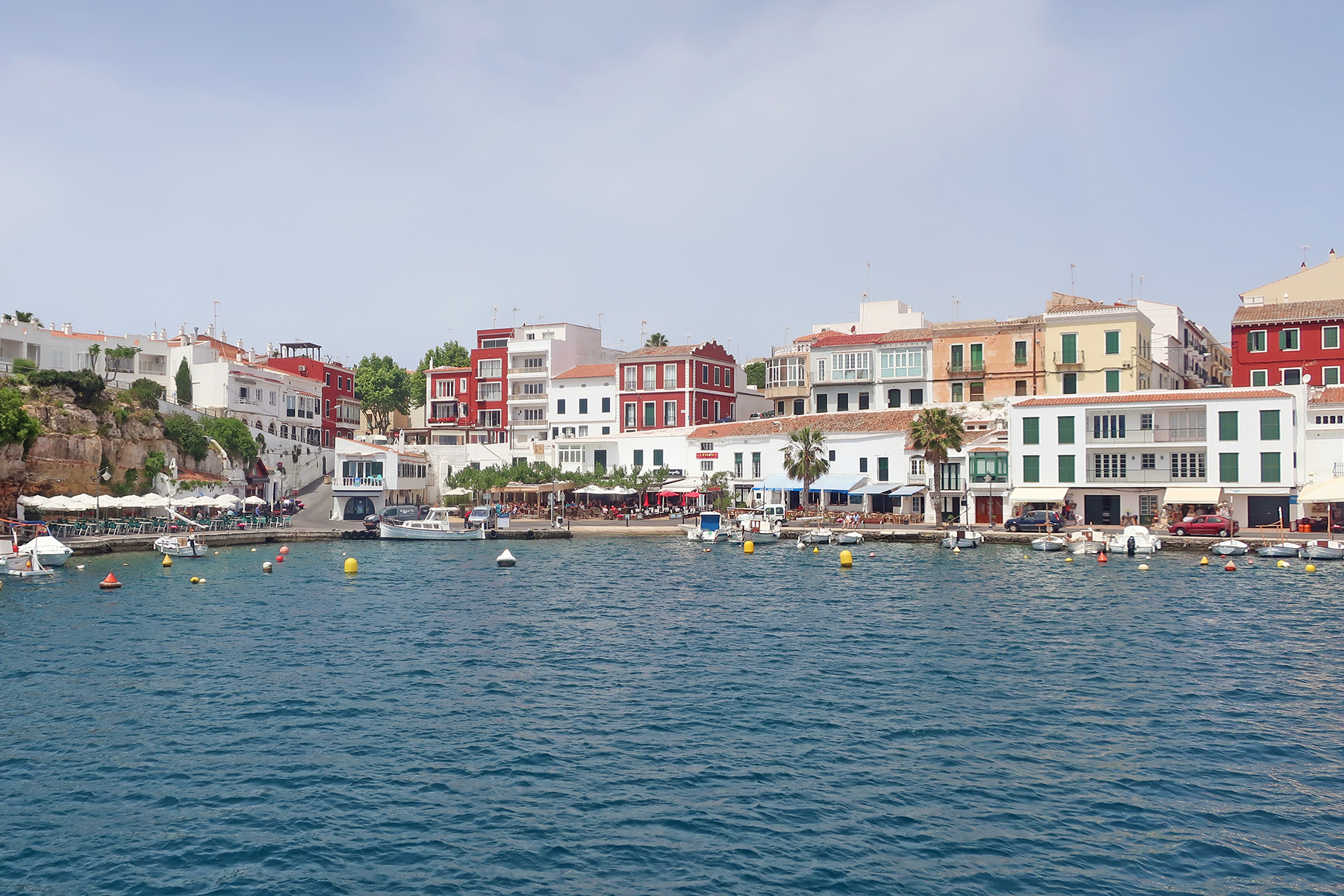 Familienurlaub auf Menorca: 5 Highlights, die Familien auf Menorca erleben müssen