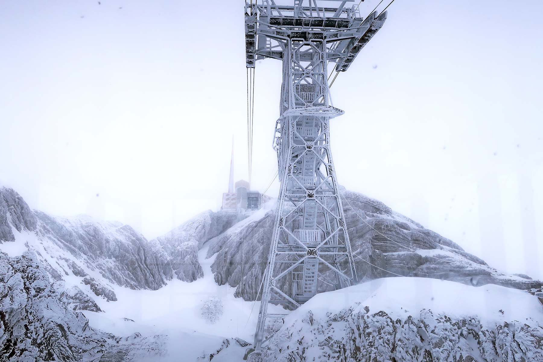Sturm, Schnee & Säntis: Gefangen auf dem Gipfeli!