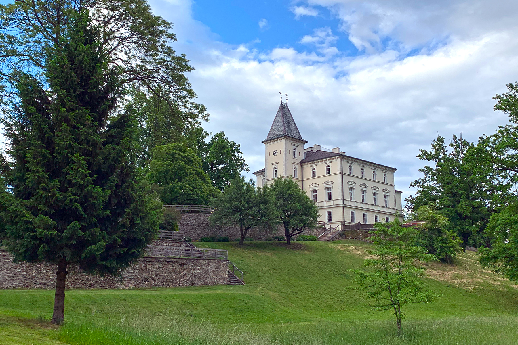 Schlafen im Schloss: Die 11 schönsten Schlosshotels in Kärnten