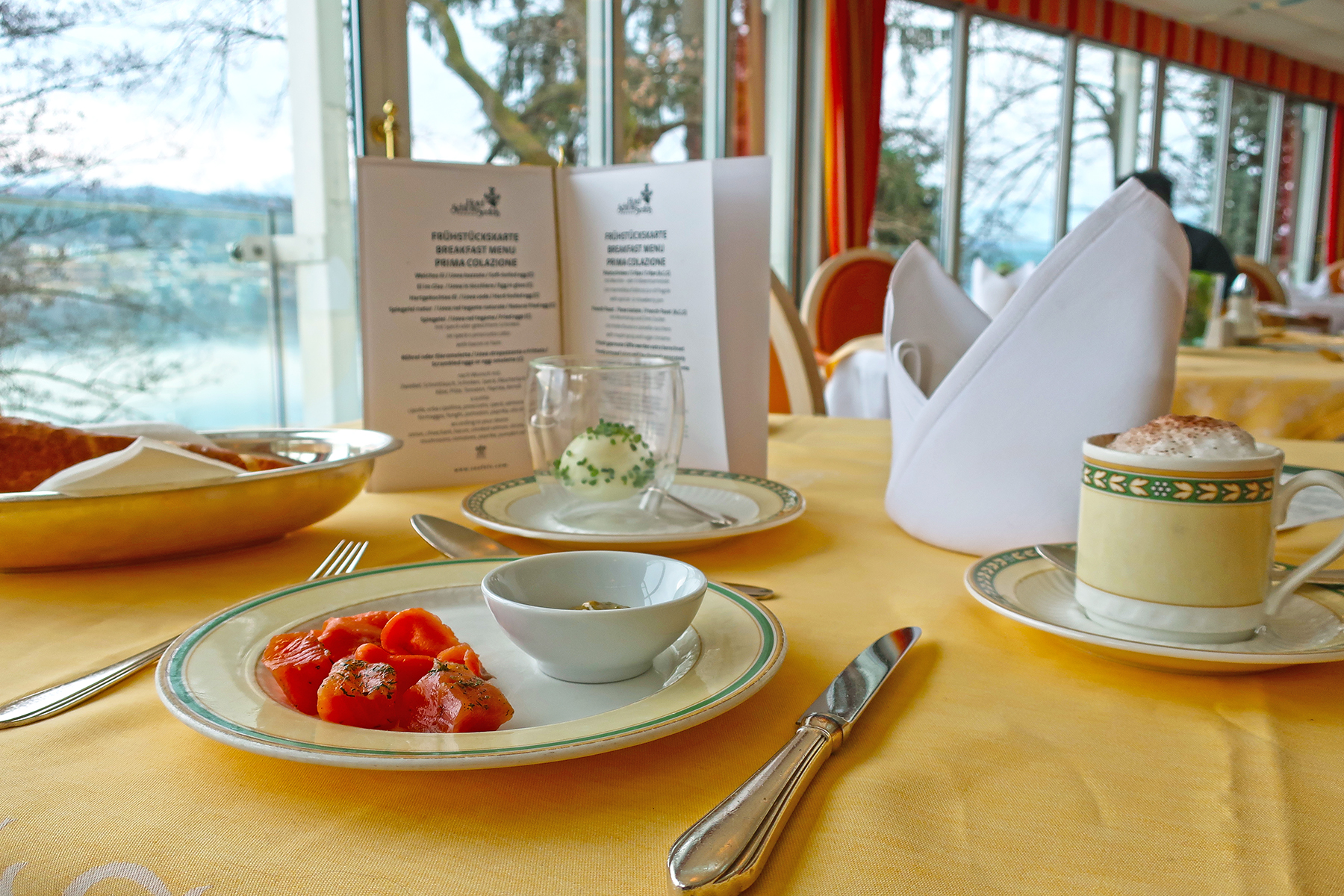 Schwimmen, schmausen und schweigen in Kärntens Schlosshotels