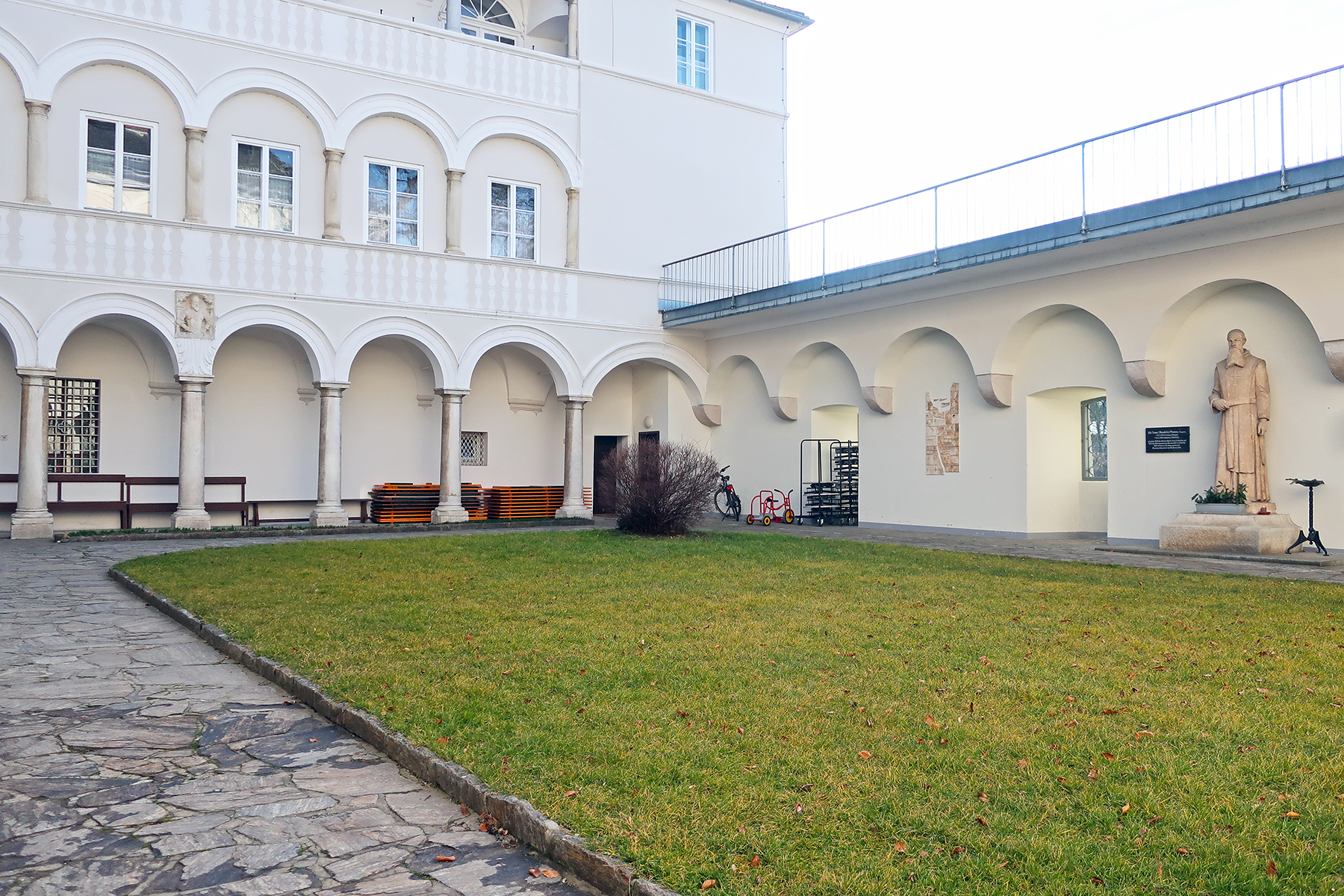 Auszeit in Kärnten: Schwimmen, schmausen und schweigen in Kärntens Schlosshotels