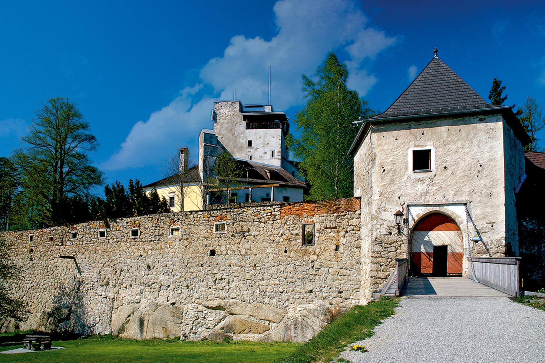 Burgen- und Schlösserweg: Grenzüberschreitender Wanderweg im Mühlviertel und Südböhmen