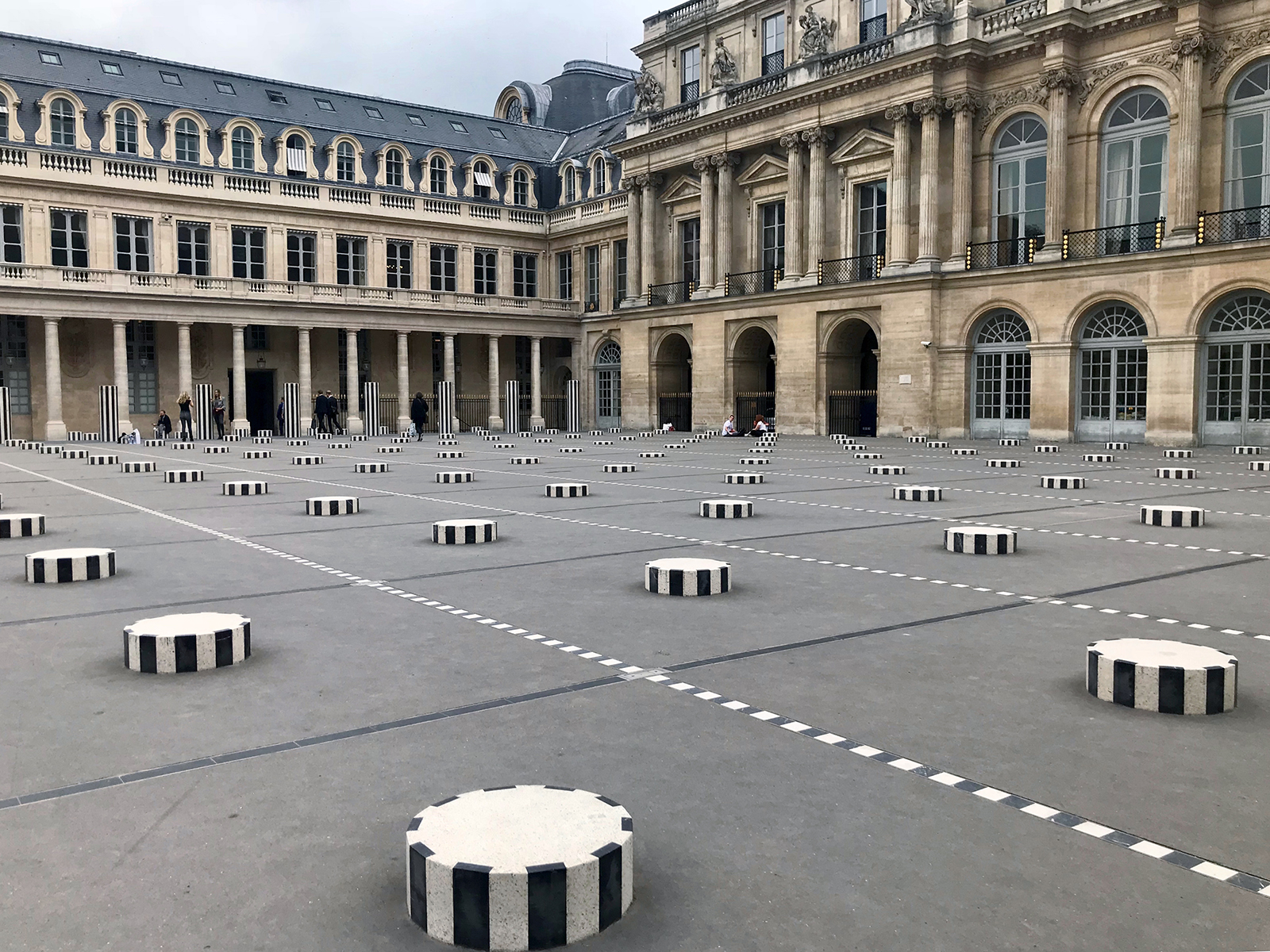 Drehorte Emily in Paris: 23 Orte, wo die Netflix-Serie „Emily in Paris“ gedreht wurde
